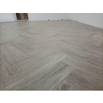 FAUS 西班牙仿人字超耐磨木地板 - 安傢木地板公司