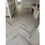 國泰9MM SPC人字拼 - 安傢木地板公司