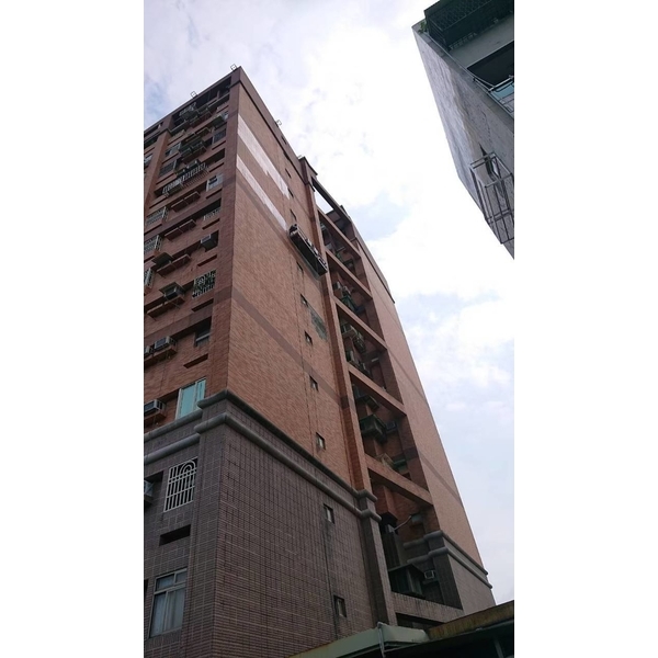 外牆磁磚剝落修繕工程 外牆磁磚剝落修繕工程-鑫瑋工程有限公司