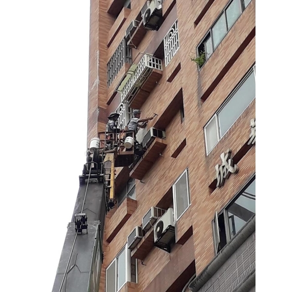 外牆磁磚剝落修繕工程-鑫瑋工程有限公司