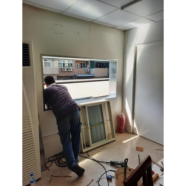 鐵工鋁門窗工程-鑫瑋工程有限公司