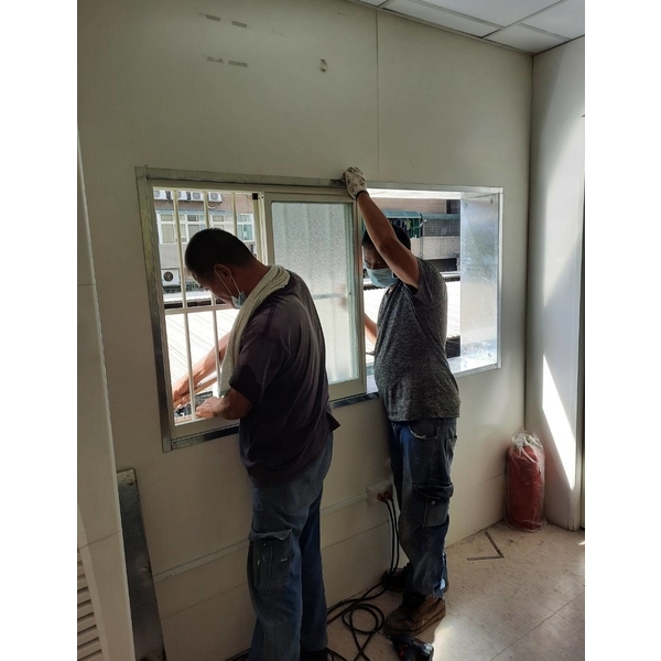 鐵工鋁門窗工程-鑫瑋工程有限公司