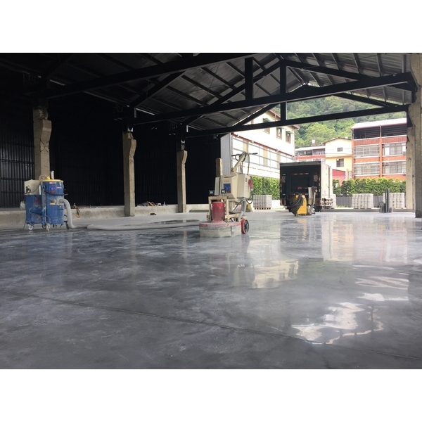 拋磨-鏡面粉光地坪 拋磨-鏡面粉光地坪-美石樂有限公司