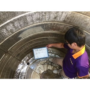 女宿舍白鐵水塔清洗前