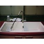 抽拉式不銹鋼水龍頭安裝實體圖-鋼鼎企業社