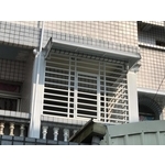 防盜窗+塑鋁板兩棚 - 鼎發鋁門窗