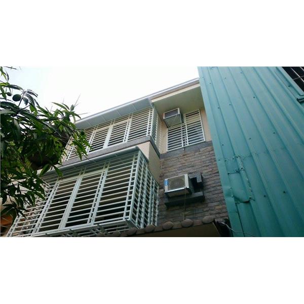 白色系防盜凸窗+鋁塑板,鼎發鋁門窗