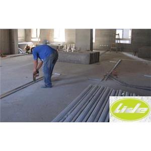 施工步驟3放樣，火藥槍釘擊上下ㄇ字槽鐵或L鐵02 , 立得開發有限公司