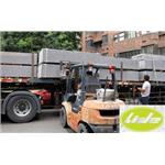 施工步驟1堆高機或吊車搬運材料進入場地01