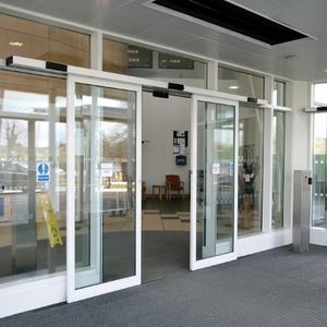 平移式自動門 Automatic Sliding Door , 諾司實業股份有限公司