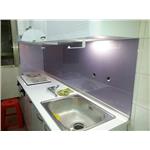 流理台上的烤漆玻璃 - 金興玻璃店