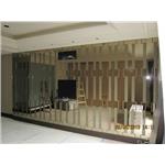 茶鏡圖騰電視牆 - 金興玻璃店