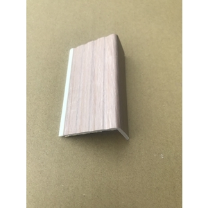 樓梯止滑條-F705工業胡桃,鍵祥塑膠廠股份有限公司