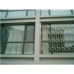 隱形鐵窗與傳統鐵窗之比較