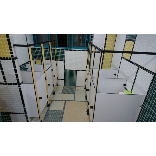 廁所隔間搗擺-承品工程行