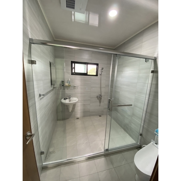 廁所乾濕分離淋浴拉門-承品工程行