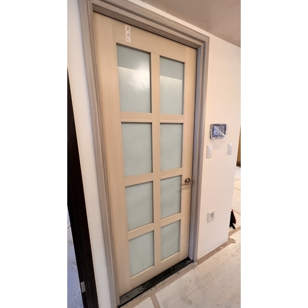 後裝式廁所門-承品工程行