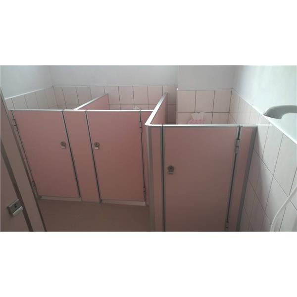 廁所隔間搗擺,承品工程行
