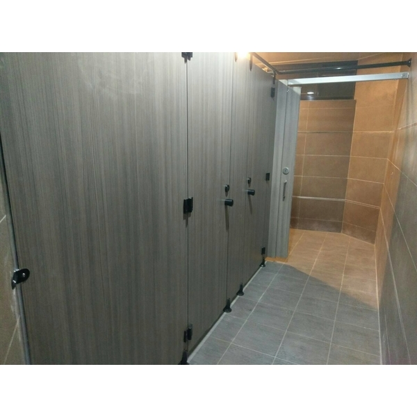 廁所隔間搗擺,承品工程行