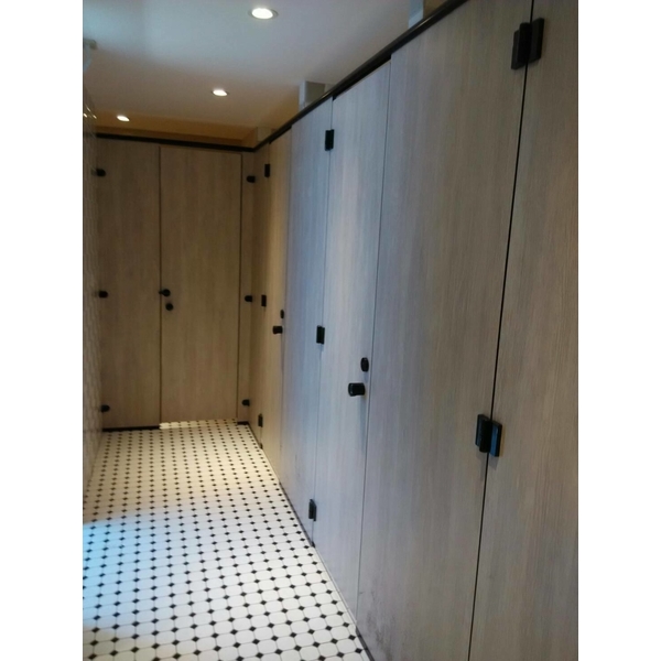 廁所隔間搗擺,承品工程行