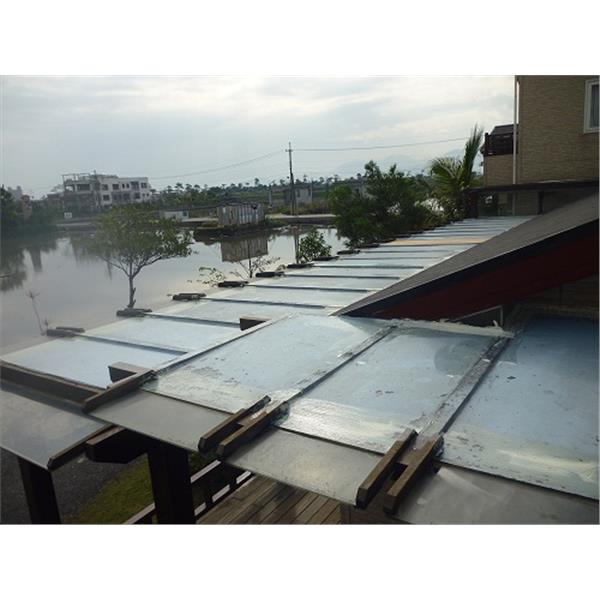 採光罩防水、美化施工前,詠勝工程行