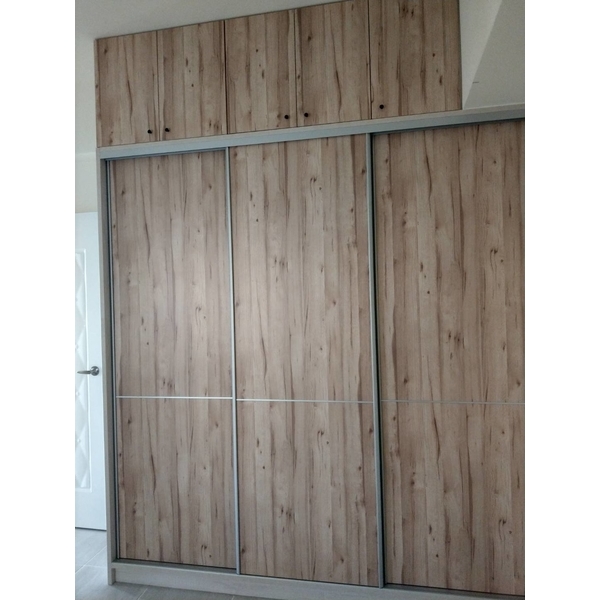 櫥具+層板燈+系統櫃+推拉門衣櫃