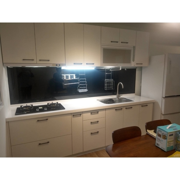 櫥具+層板燈+系統櫃+推拉門衣櫃