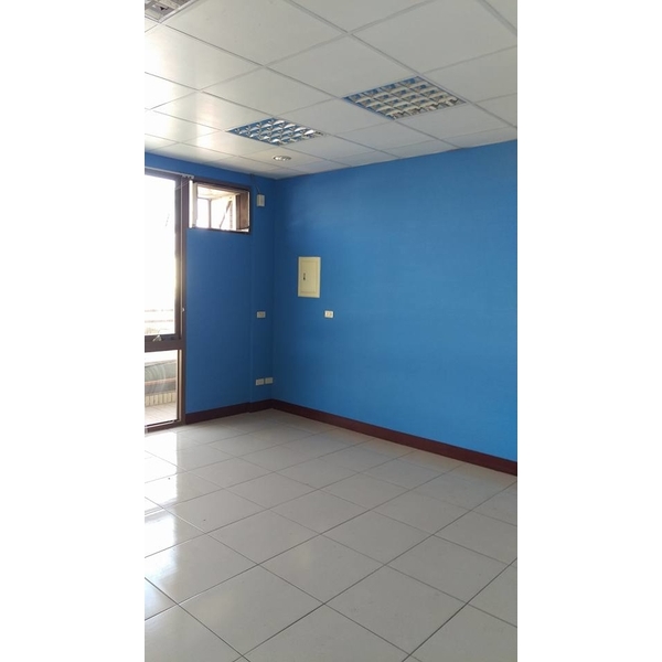 油漆粉刷 油漆粉刷,立群油漆工程行