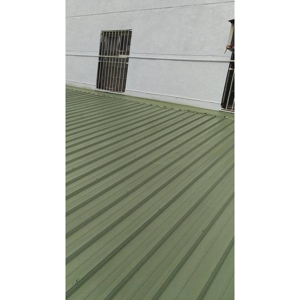 外牆防水，欄杆除鏽上漆，鐵皮噴漆，鐵門噴漆