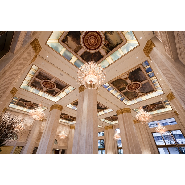 挑高門廳藝術天花板-壁紙