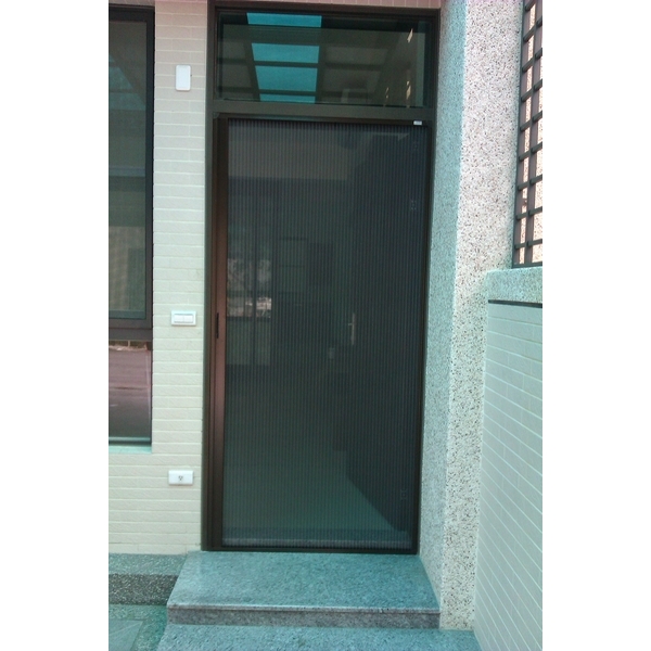 折紗,弘大鋼鋁門窗行