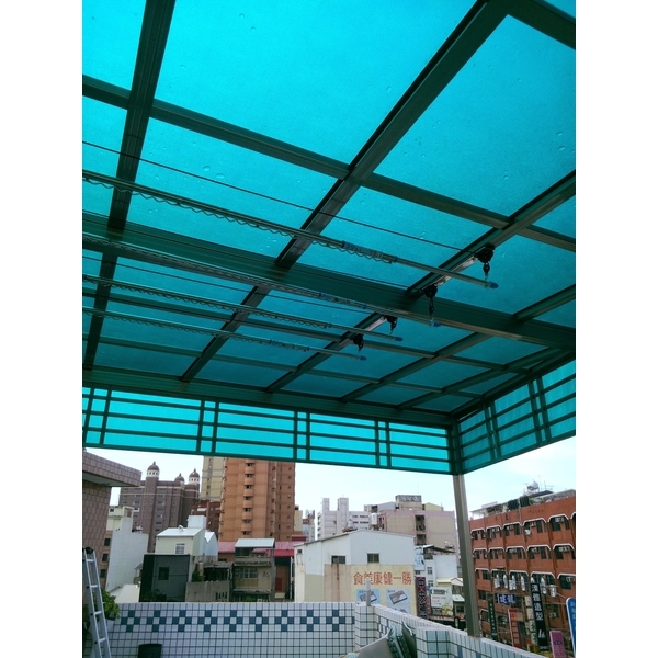 採光罩17,弘大鋼鋁門窗行