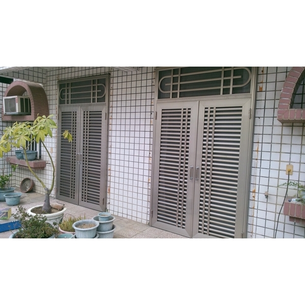 鋁管防盜門3,弘大鋼鋁門窗行