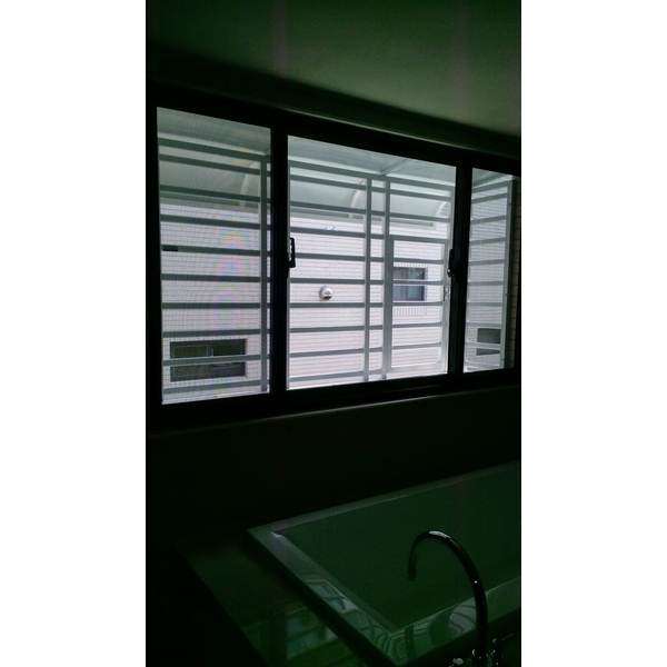 鋁管防盜窗23,弘大鋼鋁門窗行