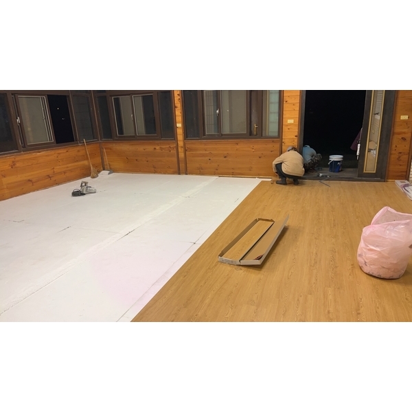 石塑地板施作-原慶企業社