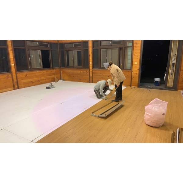 石塑地板施作-原慶企業社