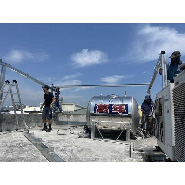 屋頂琉璃瓦施作-原慶企業社