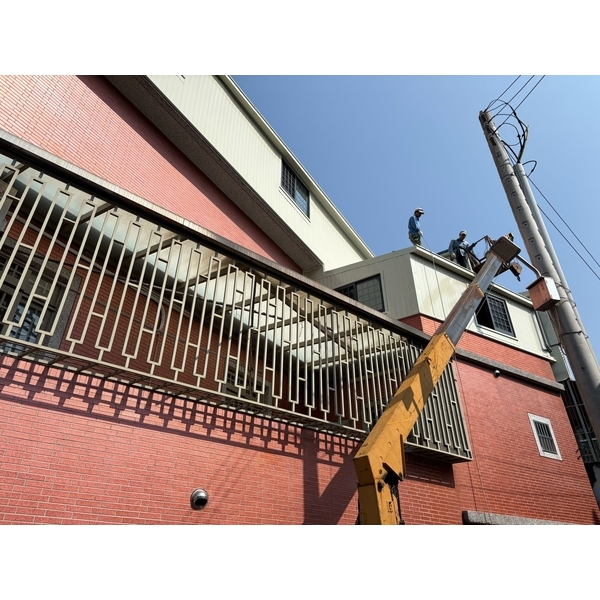 屋頂白鐵烤漆搭建工程,原慶企業社