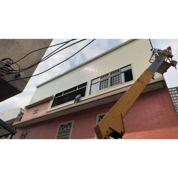 屋頂白鐵烤漆搭建工程-原慶企業社