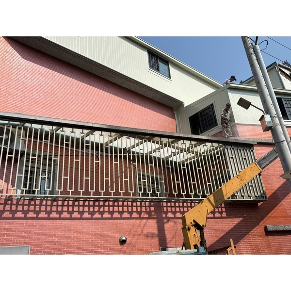 屋頂白鐵烤漆搭建工程-原慶企業社