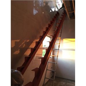 鋼骨結構樓梯施作