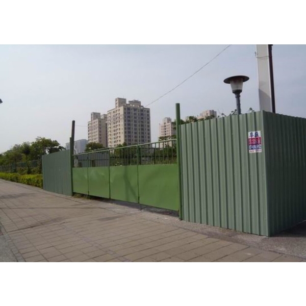甲種圍籬與大門