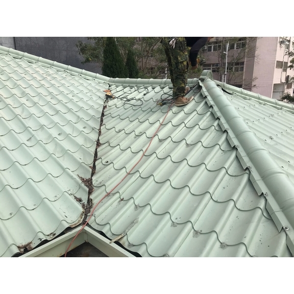 琉璃瓦覆蓋,原慶企業社