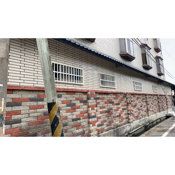 牆壁裝潢板修復