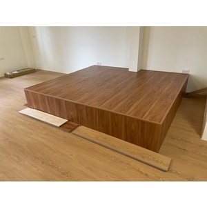 山上小木屋工程