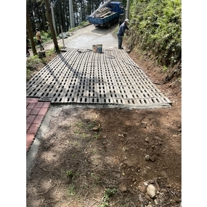 山上小木屋工程