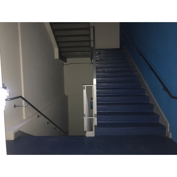 橡膠地板工程-橡膠地板、橡膠地磚、橡膠樓梯板、圓顆粒素色,富強輪胎工廠股份有限公司