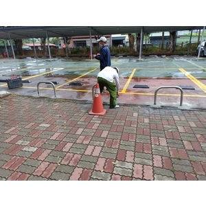 地磚修補工程