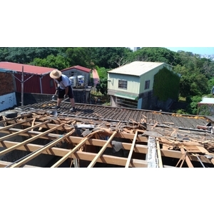 屋瓦工程