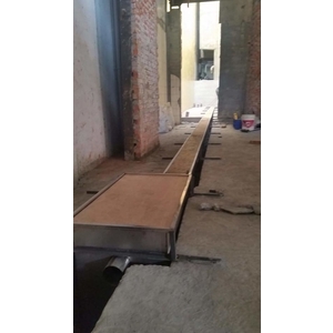 廚房水溝截油槽